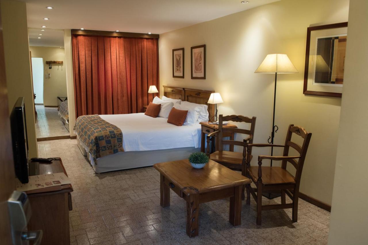 Del Bosque Apart Hotel อูซัวยา ภายนอก รูปภาพ