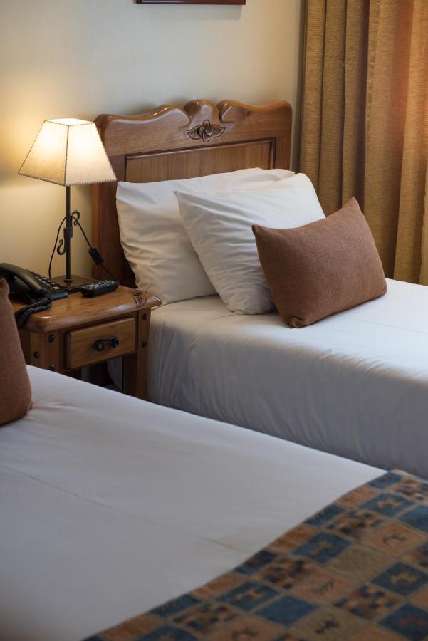 Del Bosque Apart Hotel อูซัวยา ภายนอก รูปภาพ