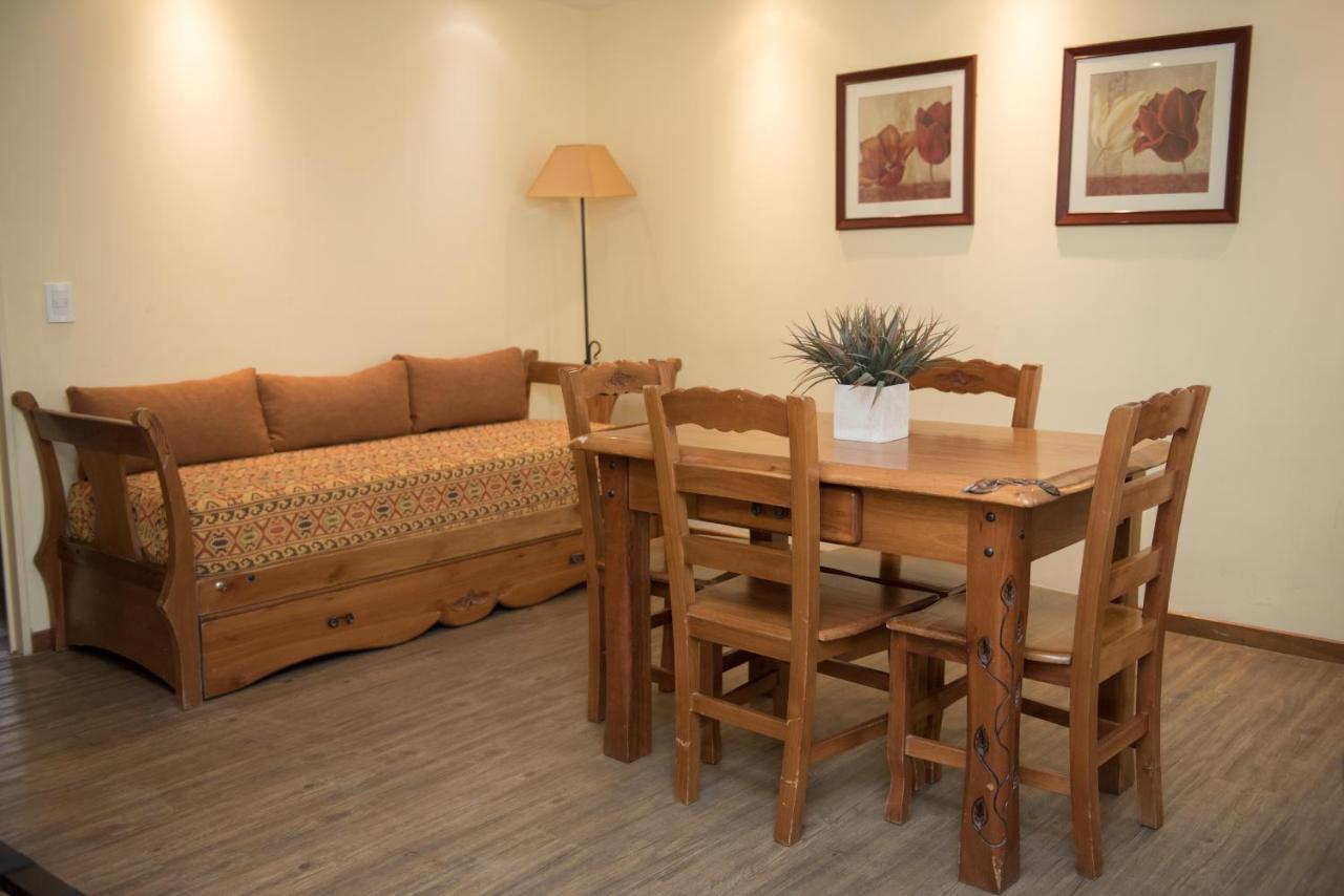 Del Bosque Apart Hotel อูซัวยา ภายนอก รูปภาพ
