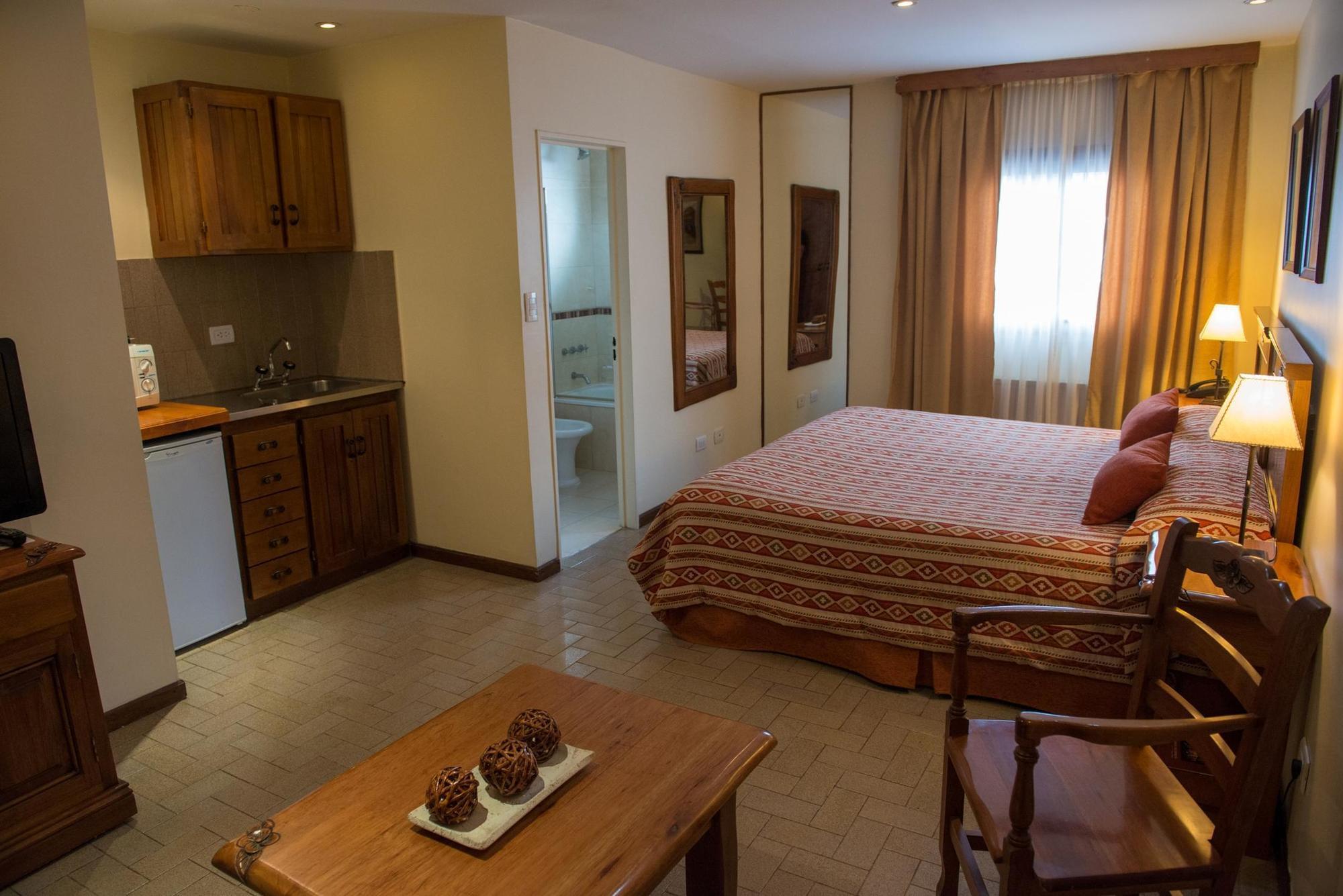 Del Bosque Apart Hotel อูซัวยา ภายนอก รูปภาพ